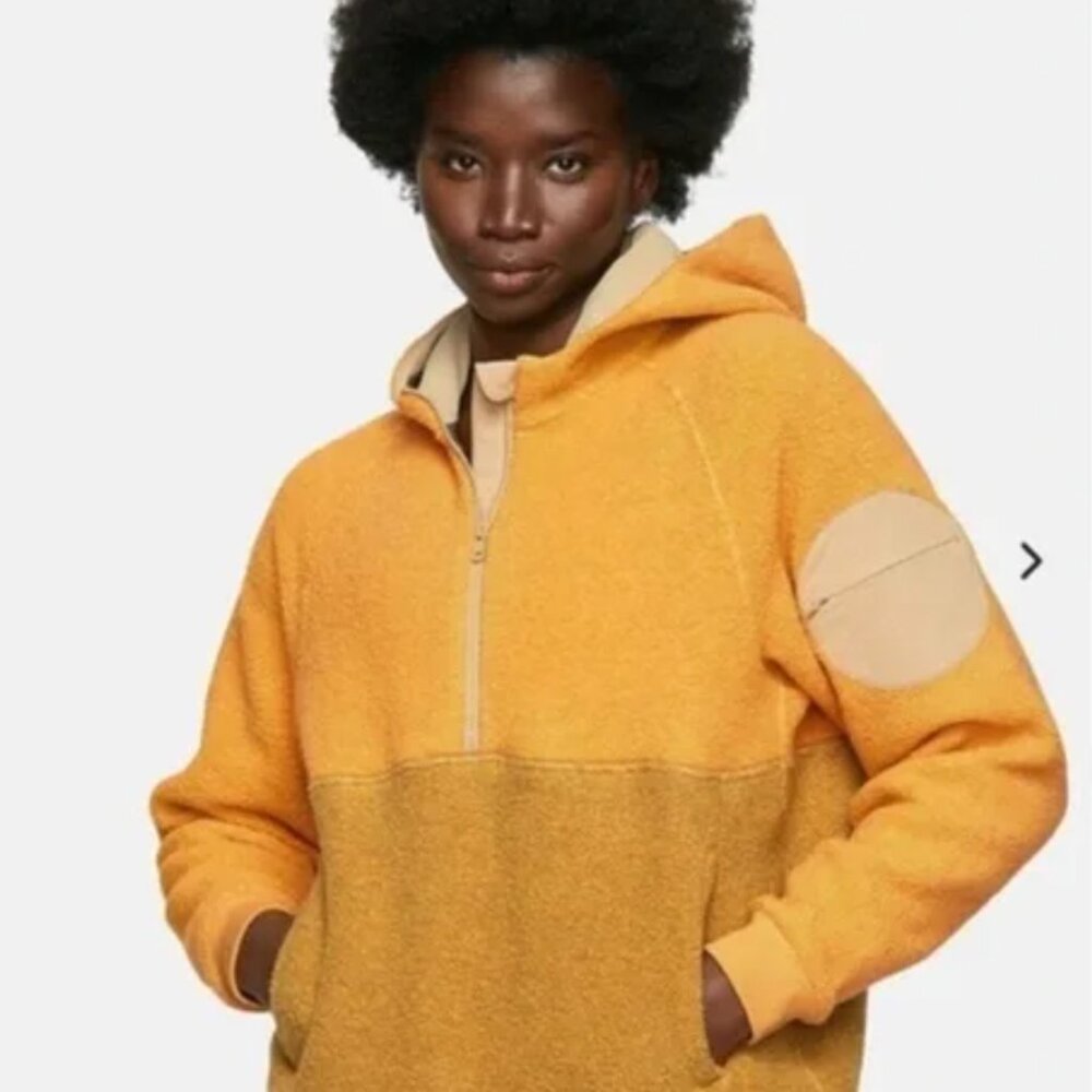 Outdoor Voices "Mega Fleece" hoodie